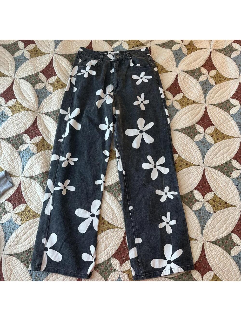 Baevely black wide leg jeans white floral print groovy hippie 1970s vibe granola